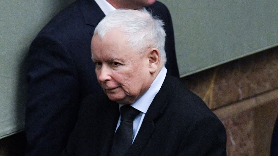 Prezes PiS, jak wynika z sondażów, będzie potrzebował po wyborach dodatkowego koalicjanta, aby mieć szansę na stworzenie rządu.