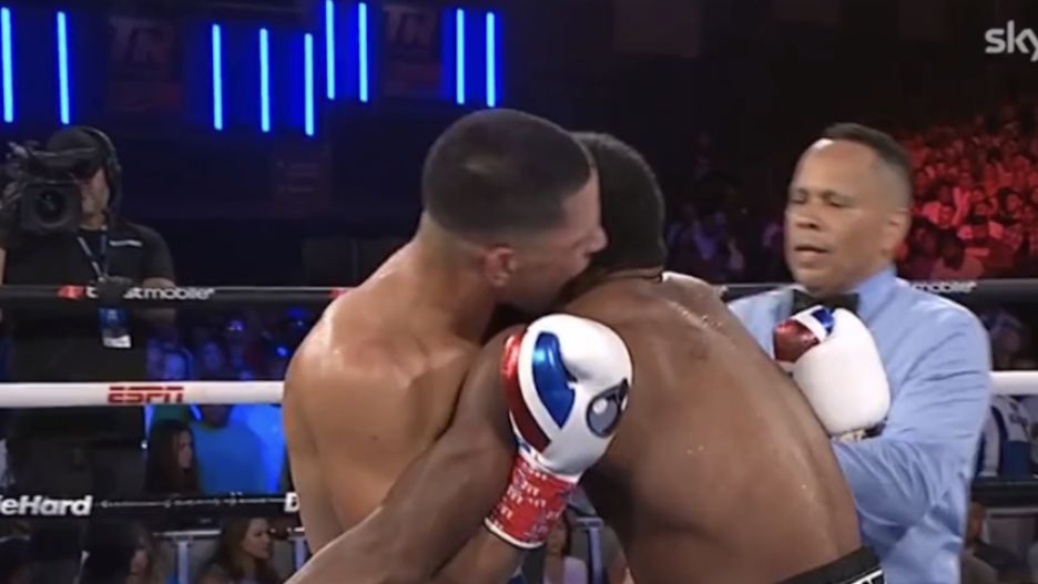 Edgar Berlanga ugryzł rywala w trakcie walki 