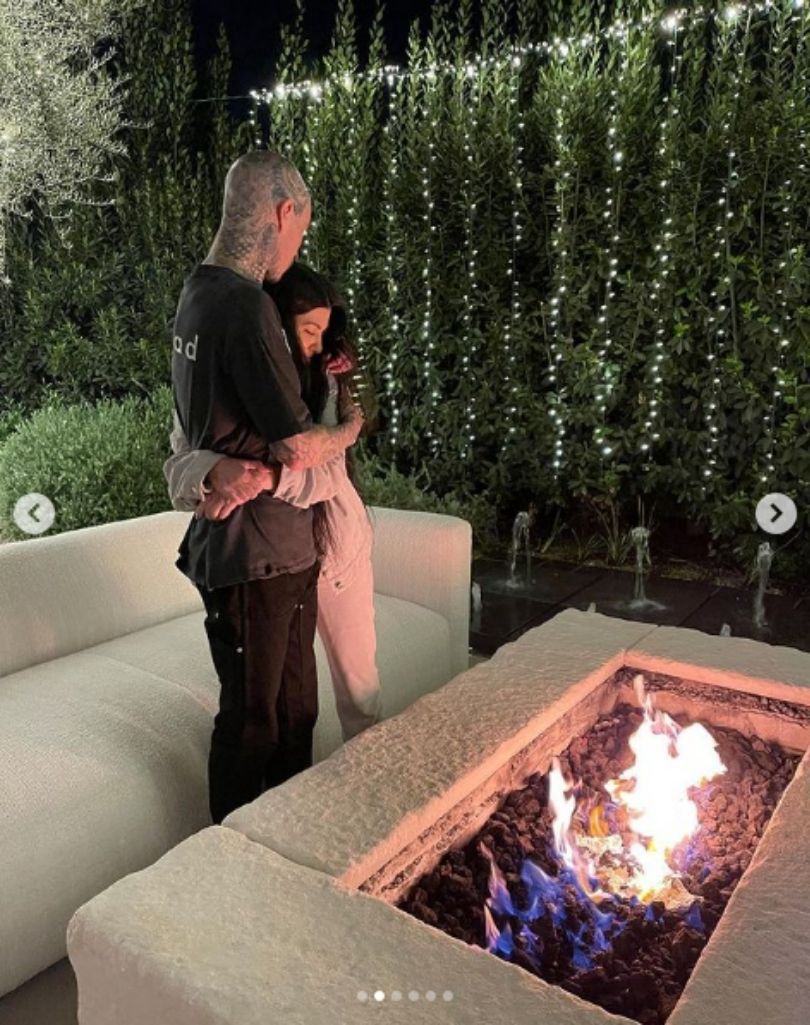 Kourtney Kardashian i Travis Barker pochwalili się kolejnym wspólnym zdjęciem