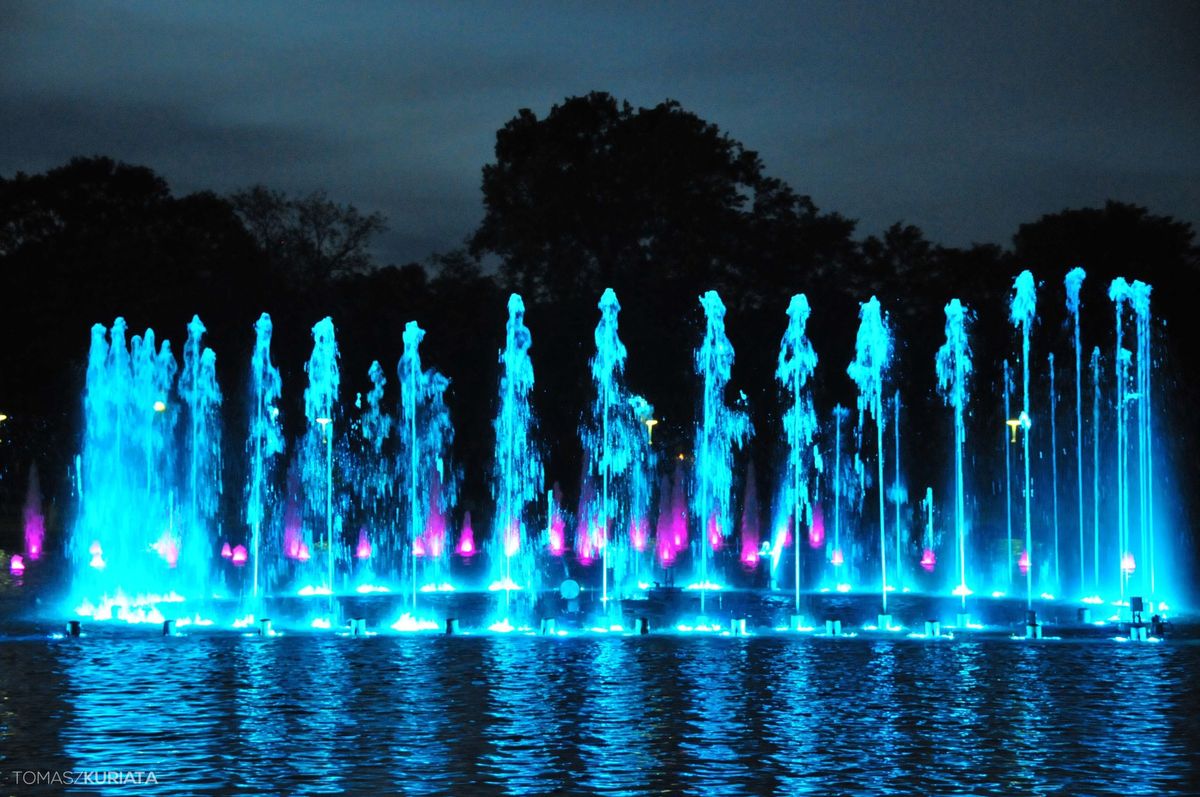 Неймовірне шоу фонтанів у Варшаві

