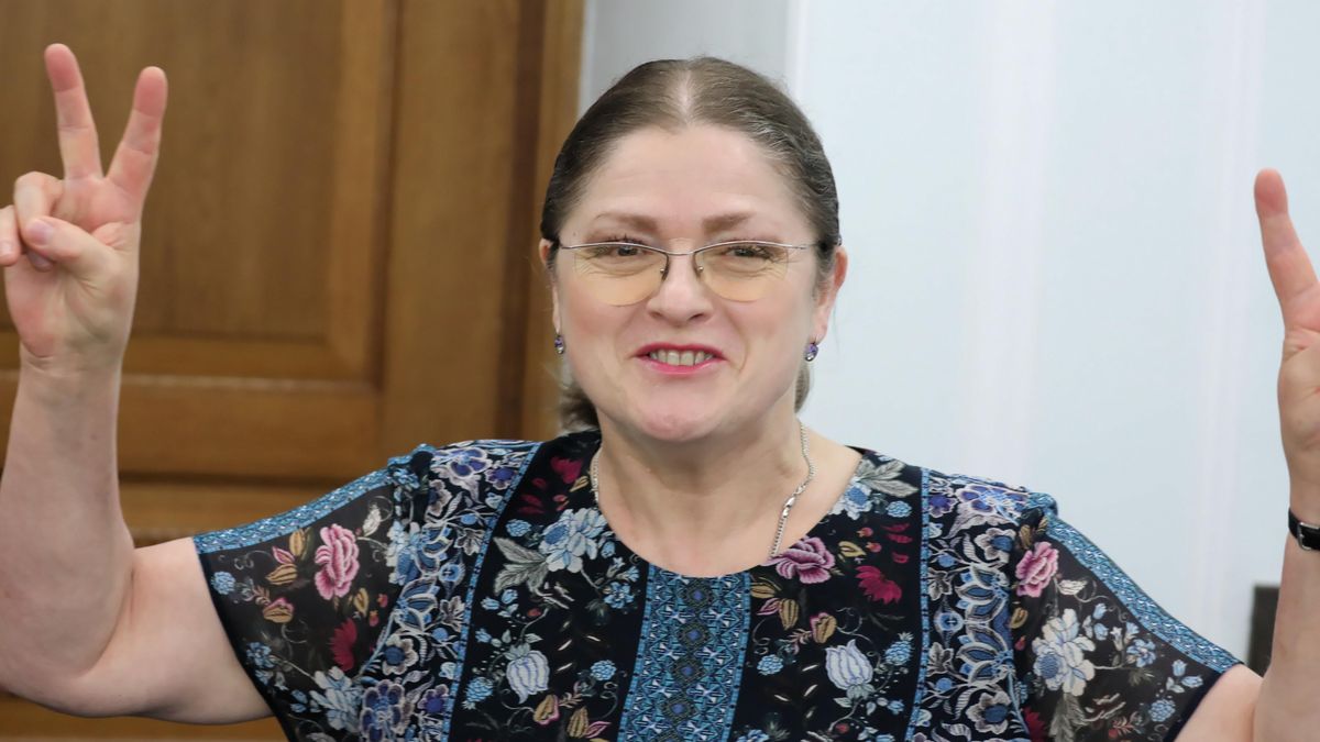  Krystyna Pawłowicz wypoczywa na wakacjach (zdjęcie ilustracyjne)