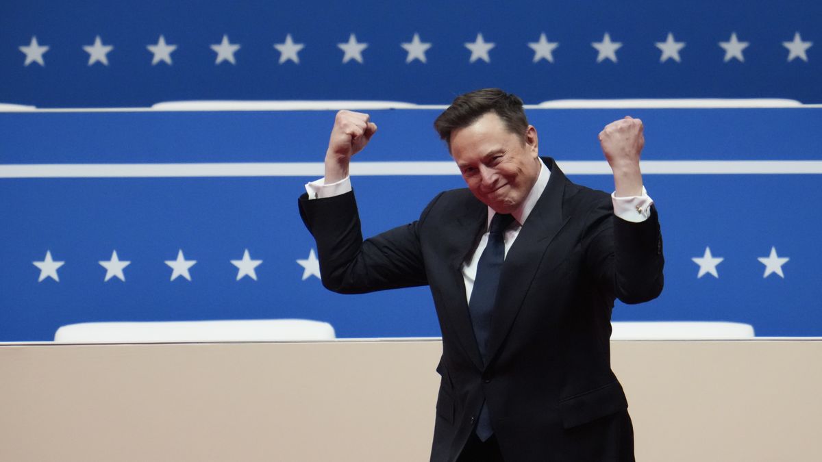 WASHINGTON, DC - JANUARY 20: Tesla, SpaceX and X CEO Elon Musk arrives to speak during an inauguration event at Capital One Arena on January 20, 2025 in Washington, DC. Donald Trump takes office for his second term as the 47th president of the United States. (Photo by Christopher Furlong/Getty Images)