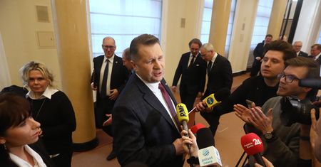Były koalicjant o aferze PiS. "Tego nie da się wybronić"