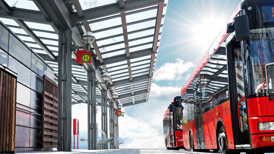 öpnv, modern, bus, anschluss, natur, busbahnhof, bushaltestelle, haltestelle, reisen, deutsche bahn, bahnhof, froschperspektive, niemand, deutschland, nahverkehr, warten, stehen, futuristisch, architektur, bahnsteig, rot, verbindung, umsteigen, sonne, neu, busse, busverkehr, umweltfreundlich, sauber, busreise, verkehr, transport, busfahrt, umwelt, endstation, surreal, gegenlicht, zukunft, mobilität, pendler, bahn, zukunftsmobilität, himmel, nachhaltig, öffentlich, konzept, shuttle, ökologisch, busverbindung, szene