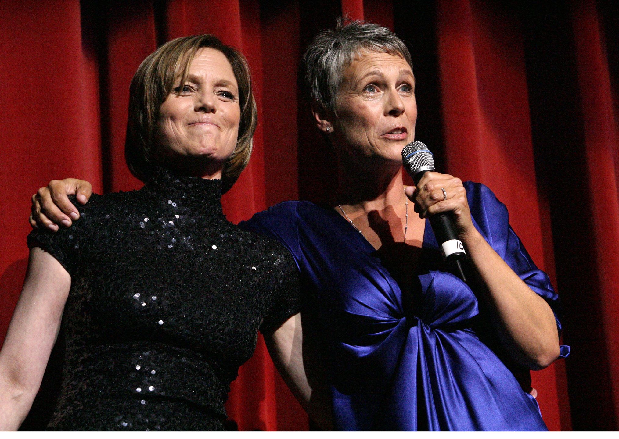 Jamie Lee Curtis ze swoją starszą siostrą,, Kelly 