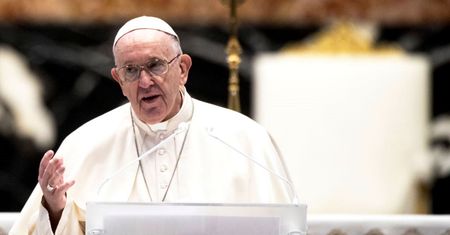 Papież sprzeciwia się włoskiej ustawie. "Bezprecedensowy akt"