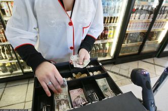 Zakaz handlu miał być dla nich kołem ratunkowym. "Nie mam siły, a utarg jest żaden"