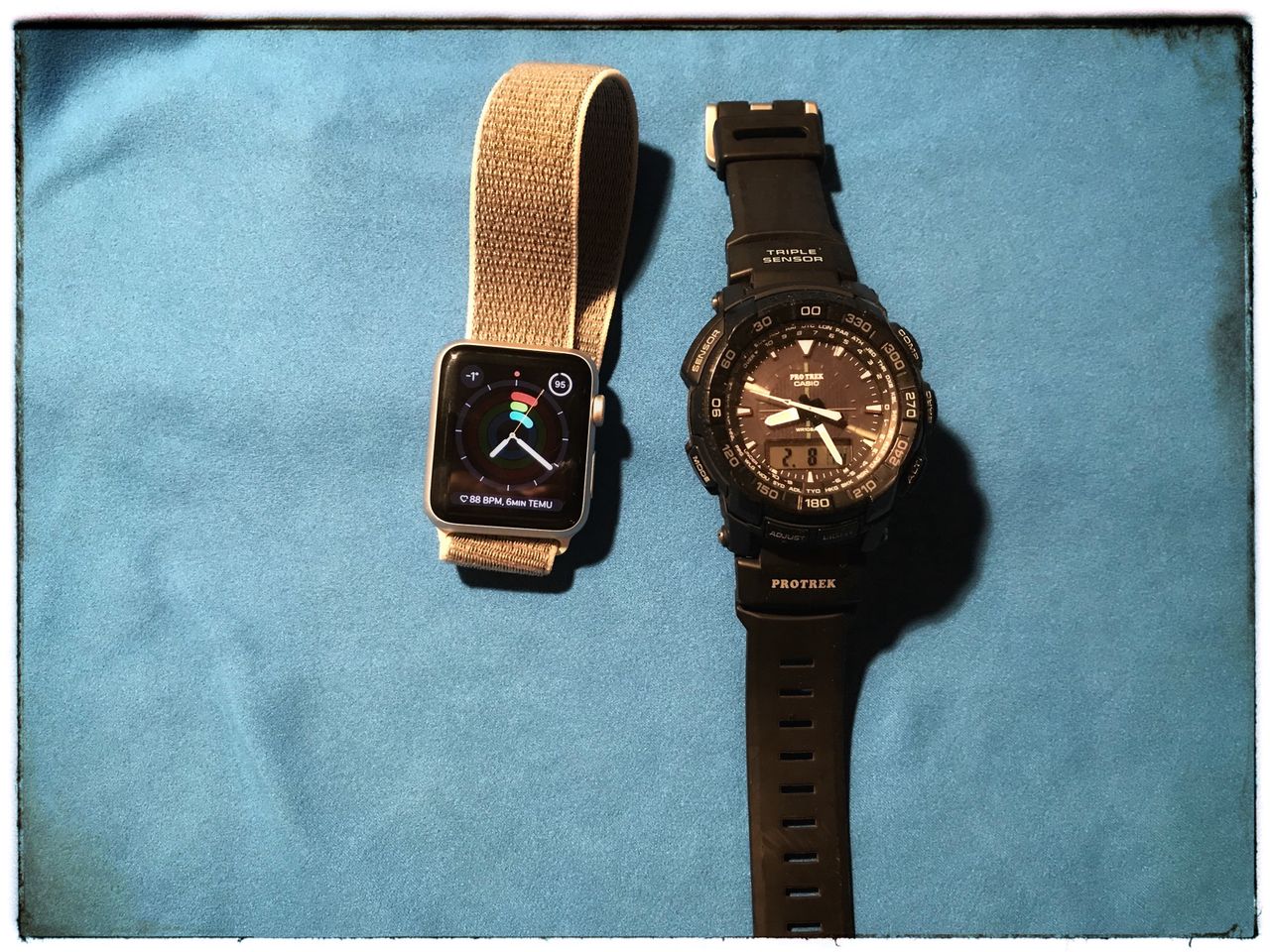 Choć Apple Watch jest dość odporny w czasie codziennego użytkowania, z pewnością konkurencji Casio G-Shock lub Protrek nie wygra.
