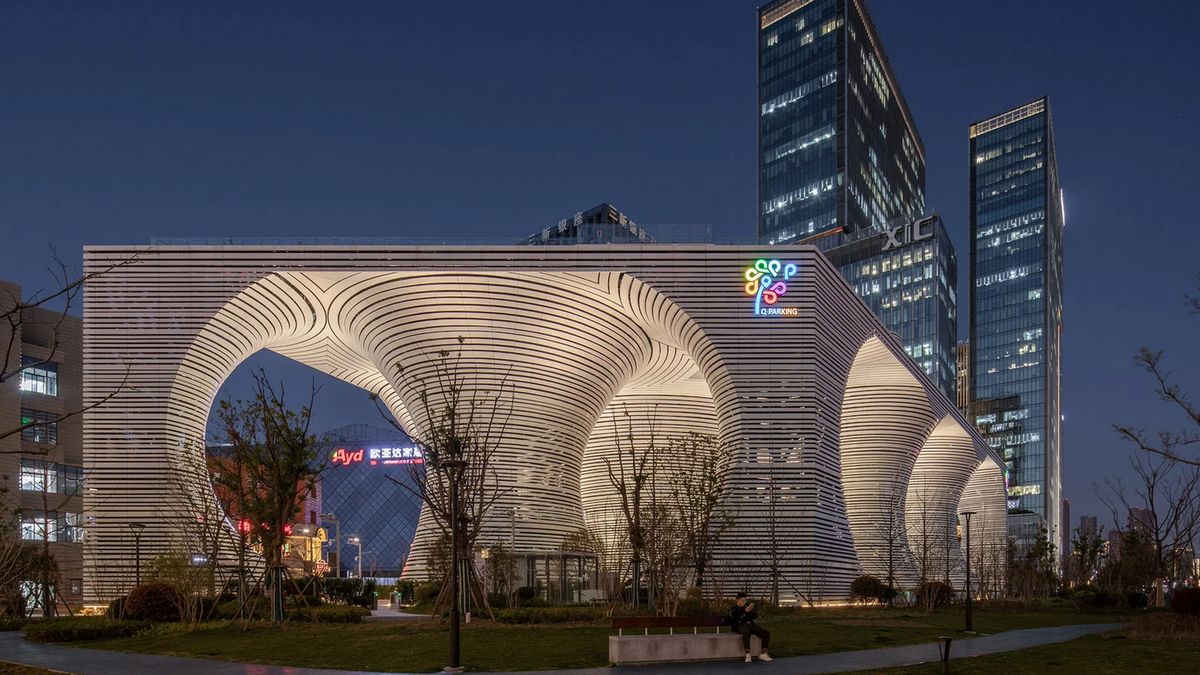 Parking ma powierzchnię niemal 31 tys. metrów kwadratowych