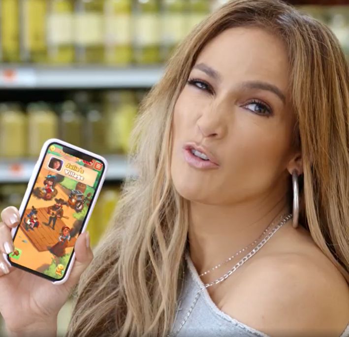 Jennifer Lopez w reklamie gry komórkowej 