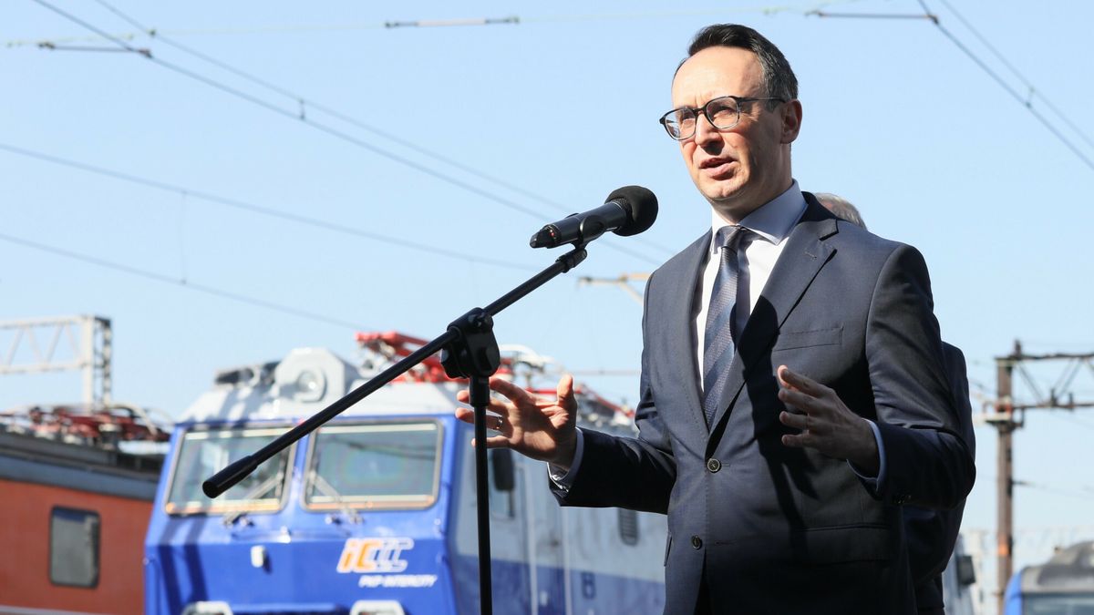 Minister infrastruktury Dariusz Klimczak