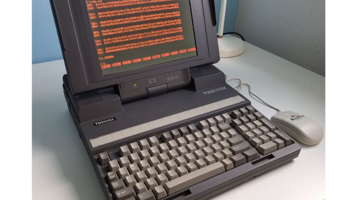 Toshiba T3200SX jako koparka Bitcoina