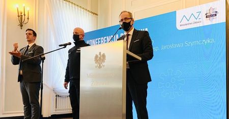 Zero tolerancji dla osób nieprzestrzegających obowiązku zakrywania ust i nosa