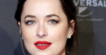 Dakota Johnson gwiazdorzyła na planie nowego "Greya"? "Jamie już z nią nie rozmawia"