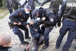 Protest w Warszawie. Sąd Najwyższy zablokowany, tłum przed wejściem