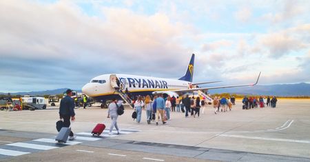 Ryanair zostawił 89 pasażerów na lotnisku. Jest oświadczenie