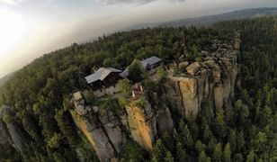 Sudety. Miłośnicy gór na pomoc magicznemu miejscu. Schronisko Na Szczelińcu nie pójdzie na dno