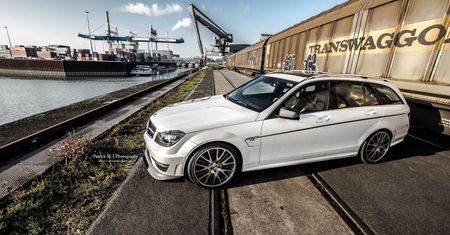 Mercedes C63 AMG Loewenstein Manufaktur - ponad 700 KM!