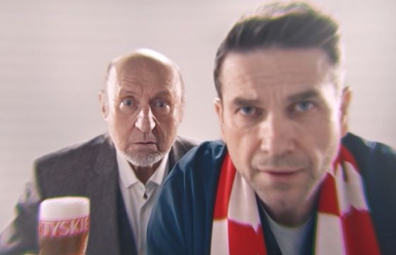 Tyskie reklamuje się jako partner reprezentacji Polski, w spocie Dorociński i Fronczewski