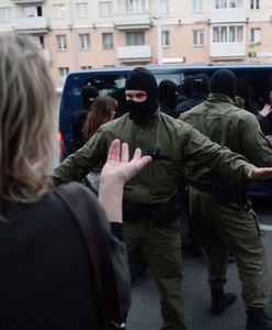 Białoruś. Polacy wiedzą, kto katował ich w areszcie. Adwokat: To zbrodnia