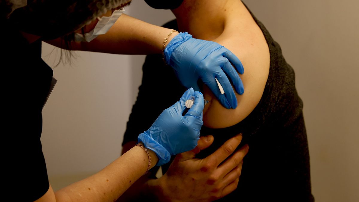 Twórcy szczepionki p. COVID-19 stworzyli szczepionkę leczniczą przeciw nowotworom