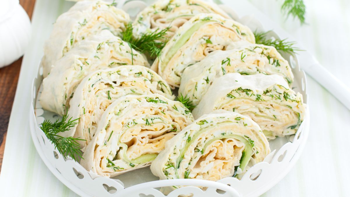 Wrapy z pastą jajeczną