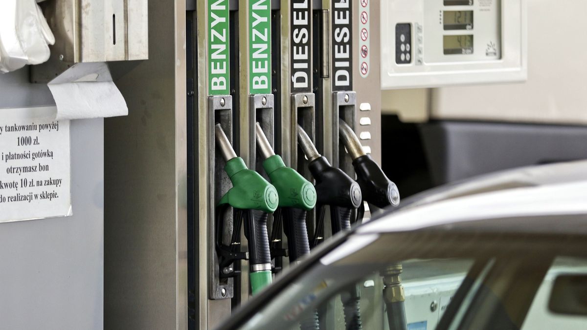 Na niektórych stacjach zimowe paliwo sprzedawane jest już przed 16 listopada. Nie jest to jednak standard