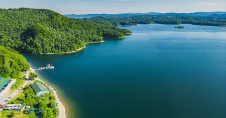 Rajskie miejsce w polskich górach. Nie tylko szlaki, ale też plaże i piękna woda