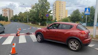 Zielona Góra: Wypadek i potrącenie 78-latki na przejściu dla pieszych