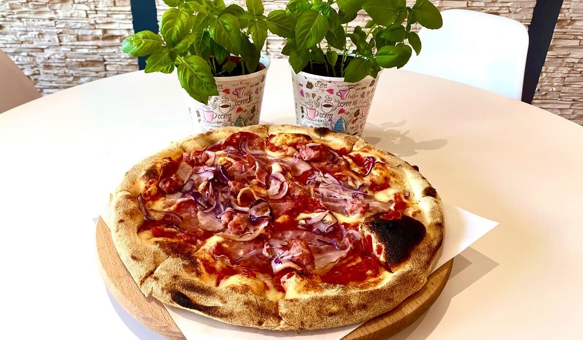 Pizza w lokalu Masna Pizza w Lublinie