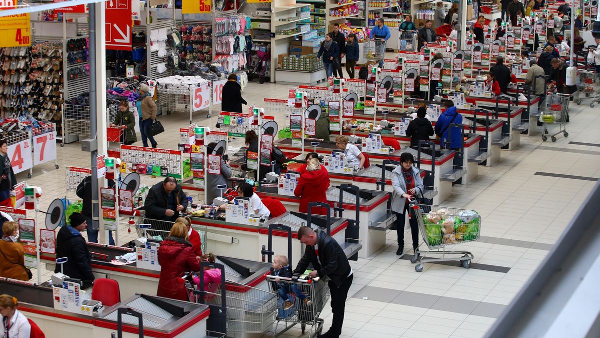 Szef OPZZ: dodatkowe niedziele handlowe w grudniu  to zaskoczenie dla pracowników (zdjęcie ilustracyjne)