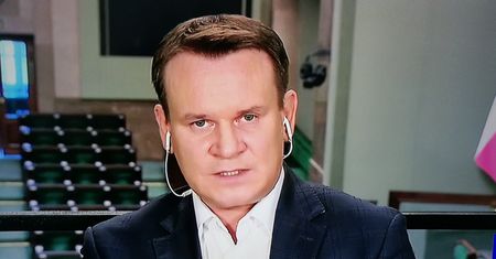 Ostre starcie w TVP Info. Dominik Tarczyński do opozycji: "Jesteście oszustami politycznymi!"