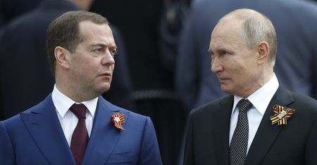 Miedwiediew znów atakuje Polskę. "Na tyle słaby, że sięga po takie chwyty"