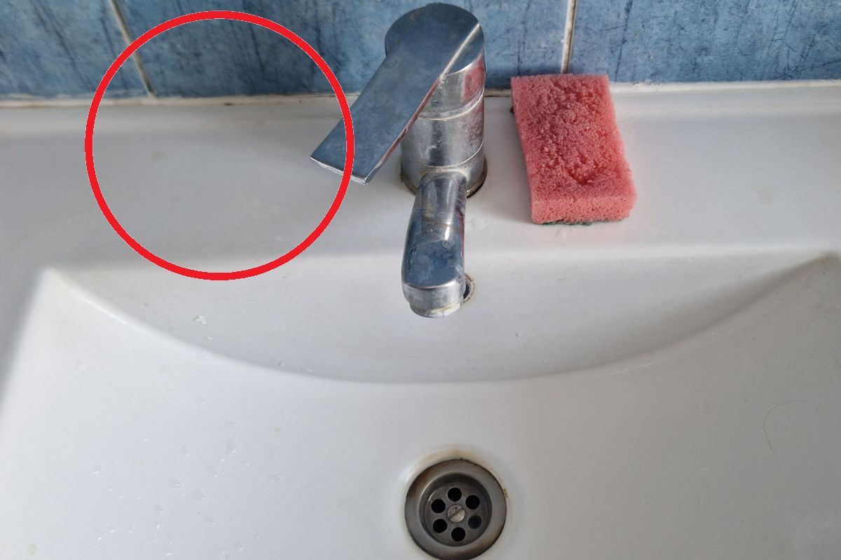 Hausmittel gegen Schimmel: Essig-Mix beseitigt Gefahr im Bad