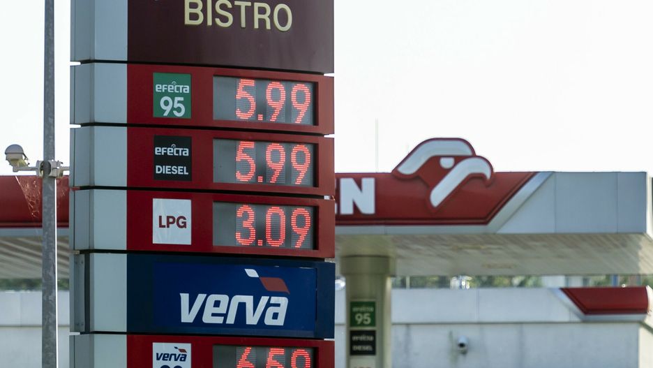 Obni?ki cen paliw
22.09.2023 Elblag N/z stacja paliw  Orlen - paliwo ponizej 6 zlotych
Fot. Stanislaw Bielski/REPORTER
Stanislaw Bielski/REPORTER