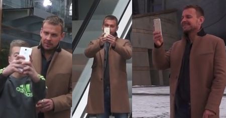 Woliński w TVP robi sobie selfie na schodach