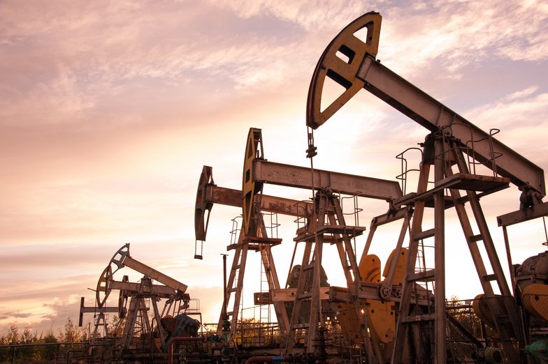 OPEC+ będzie zwiększał produkcję. Co na to ceny ropy?