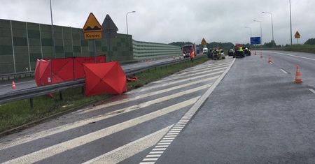 Śmiertelny wypadek na A1. Kierowca renault miał ogromnego pecha