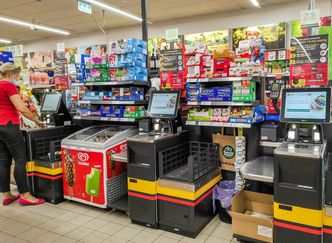 Ukryte funkcje kas samoobsługowych w Biedronce. Oto jak możesz zaoszczędzić swoje pieniądze