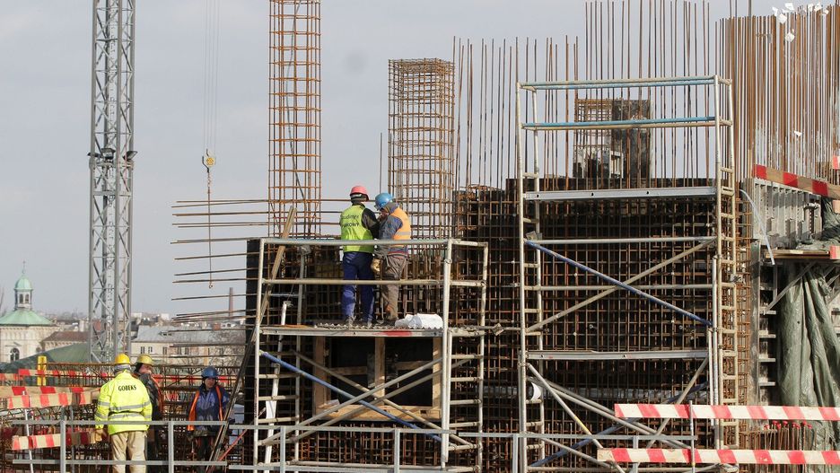 Najliczniejszą grupą wśród pracujących cudzoziemców byli obywatele Ukrainy.