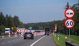 Wąski pas na remontowej autostradzie A4. Zmieści się tylko motocykl