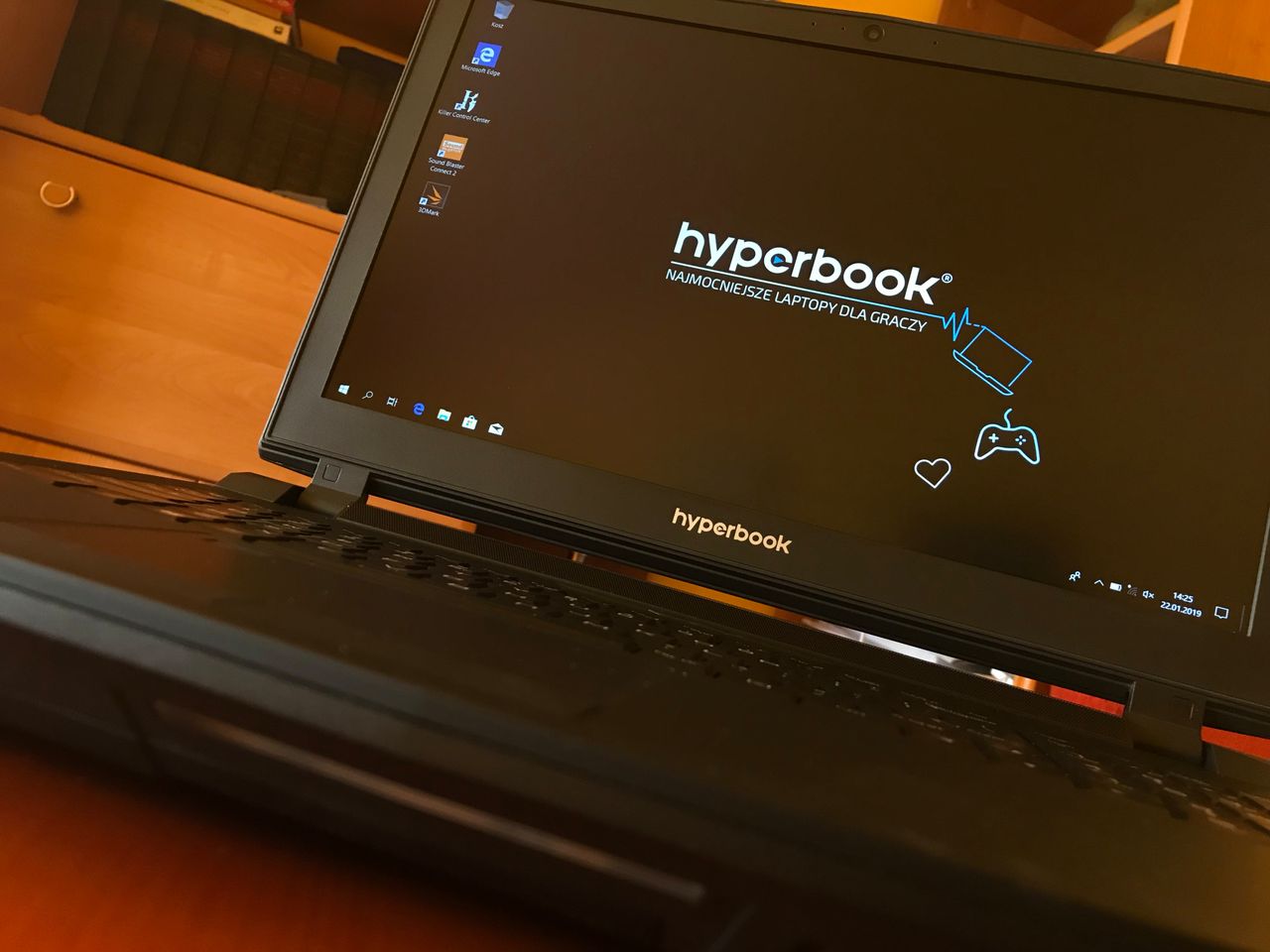 Hyperbook X15, laptop z kartą GeForce RTX 2070 – zapowiedź testu