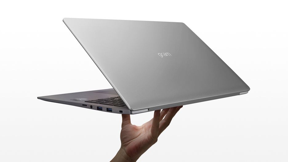 14-calowy laptop waży 999 gramów