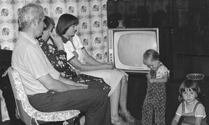 Oglądałeś telewizję w PRL-u? Bez tego nie ma szans na 12/12