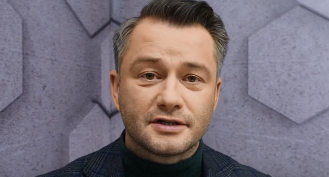 Credit Agricole zachęca do walki z nadmiarem plastiku. W kampanii Dawid Podsiadło i Jarosław Kuźniar