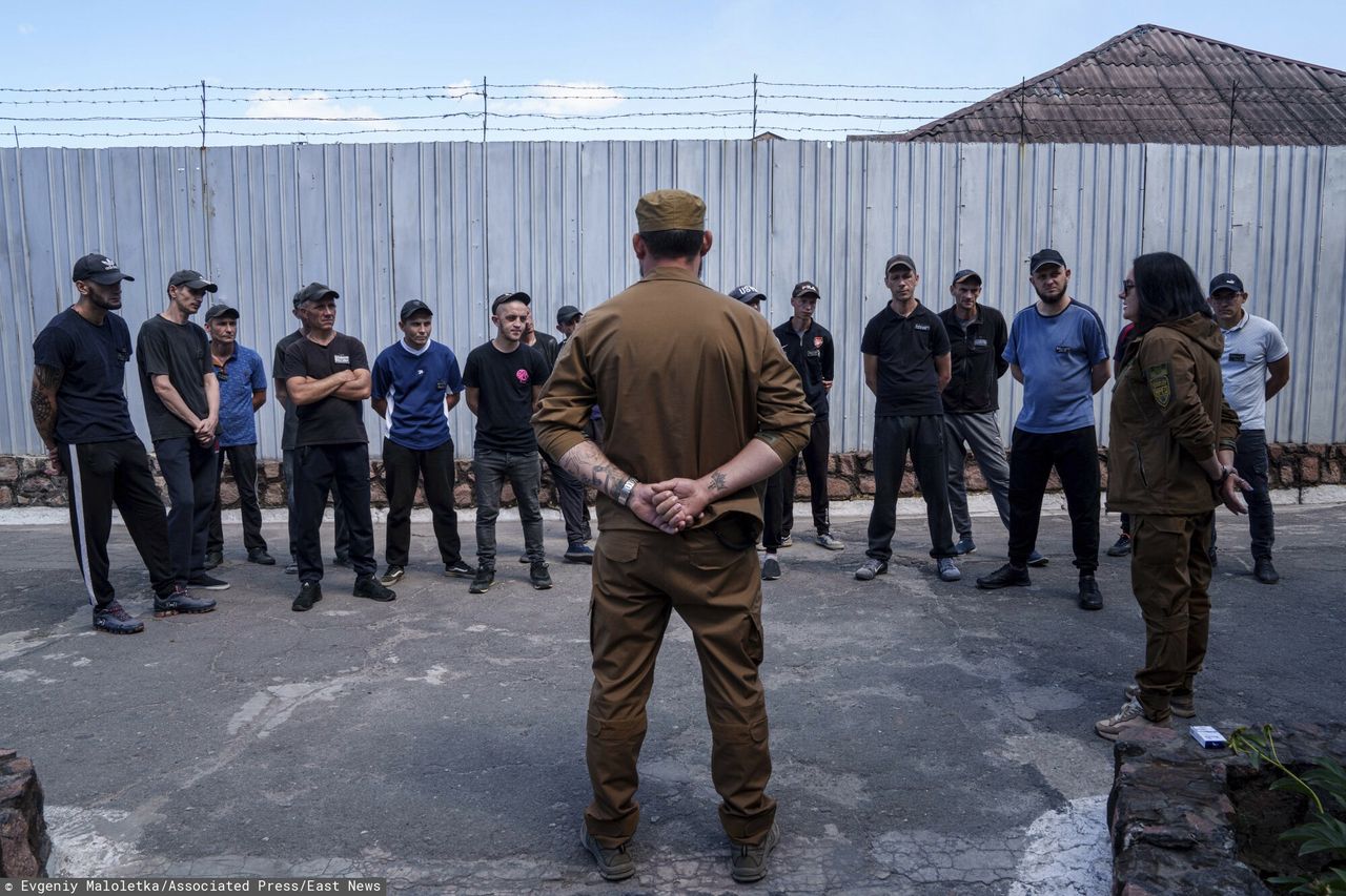 Ukrainian prisoners inducted into the army