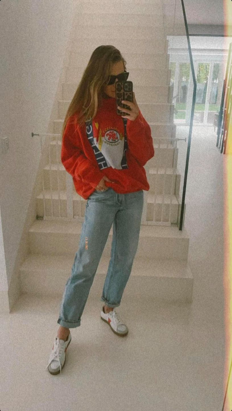 Anna Lewandowska w młodzieżowej stylizacji