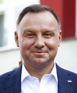 Andrzej Duda i afera z rosyjskimi youtuberami. Telefon miał nie zostać "podwójnie" zweryfikowany