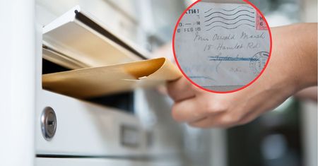 Otrzymał dziwny list. Sparaliżowało go, gdy zobaczył znaczek