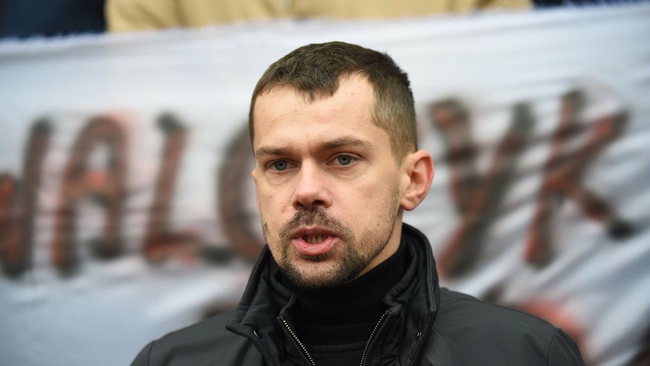 Agrounia blokowa?a lubelski Urz?d Wojew�dzki
Fot. Krzysztof Radzki/East News, 01.12.2022. Lublin. Konferencja prasowa AGROunii przed lubelskim Urzedem Wojewodzkim. N/z lider Agrounii Michal Kolodziejczak
Krzysztof Radzki